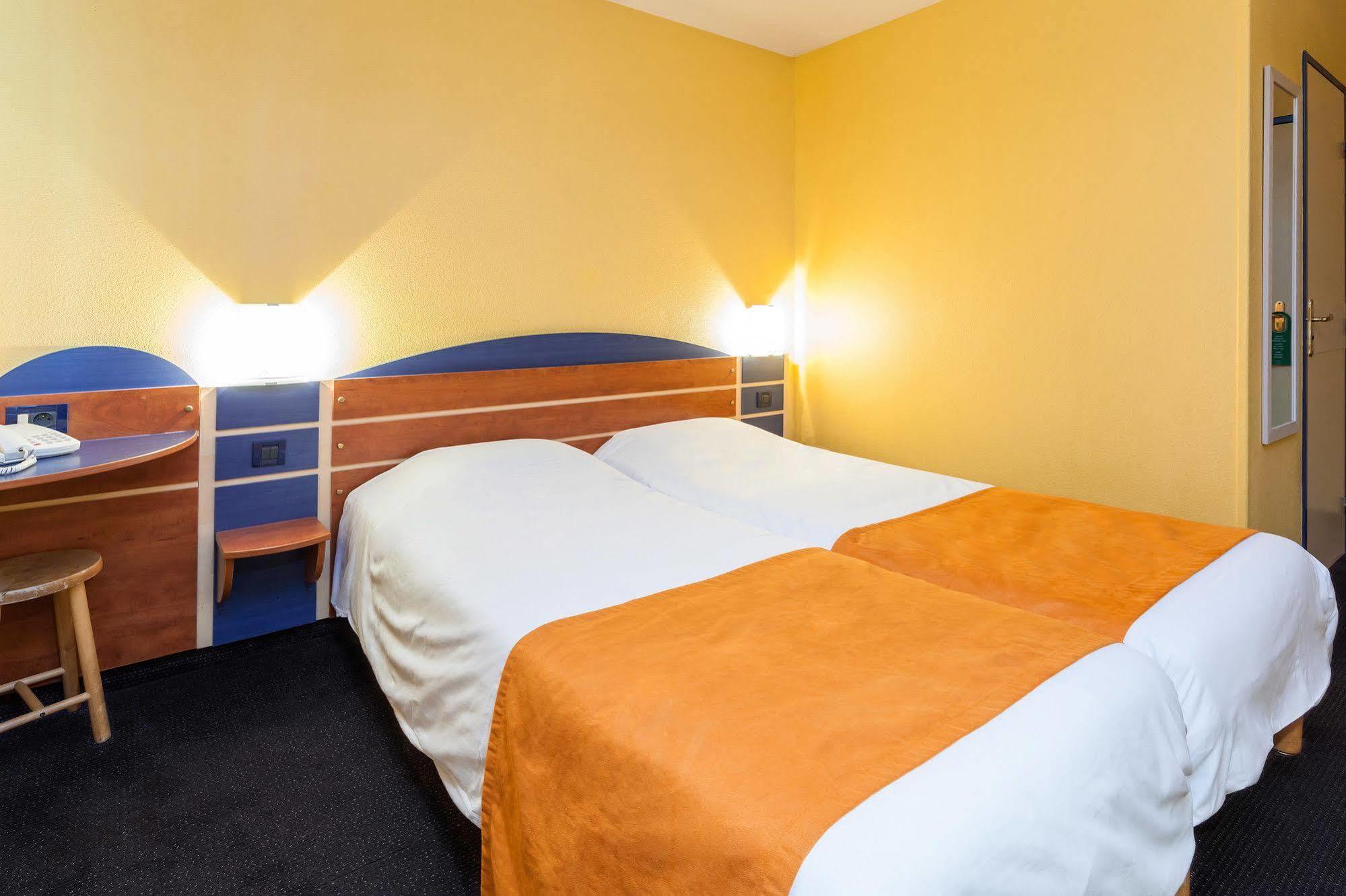 Ibis Budget Perigueux Boulazac Esterno foto